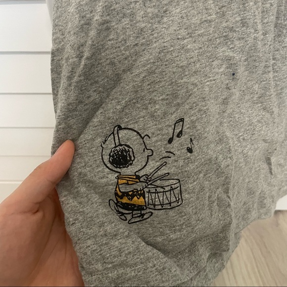 Uniqlo x Peanuts Cropped Tee - Picture 3 of 5